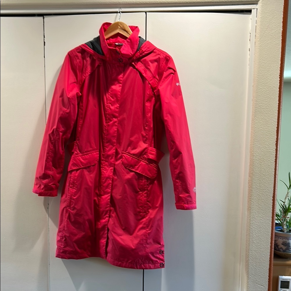 Columbia women’s waterproof rain jacket, size L